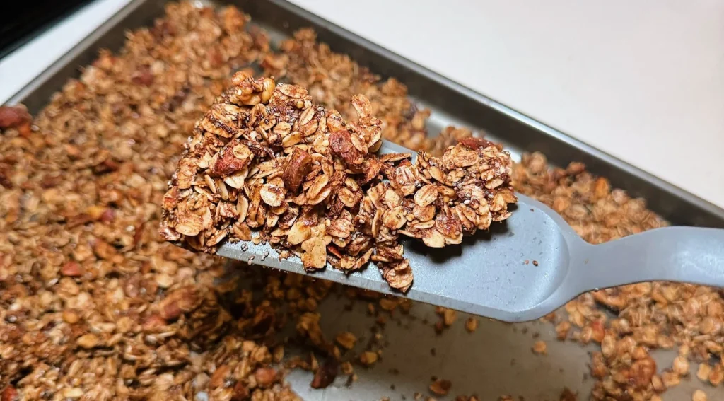 GRANOLA CRUJIENTE DE FRUTOS SECOS Y SEMILLAS